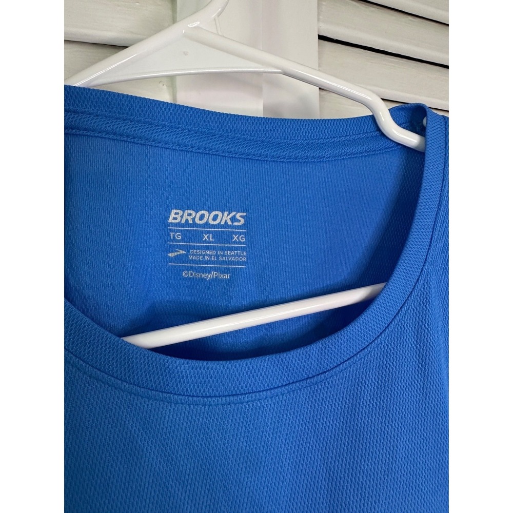Run Disney Brooks Size XL Springtime Surprise 10 Miler Incredibles Shirt 2025 - Picture 2 of 7